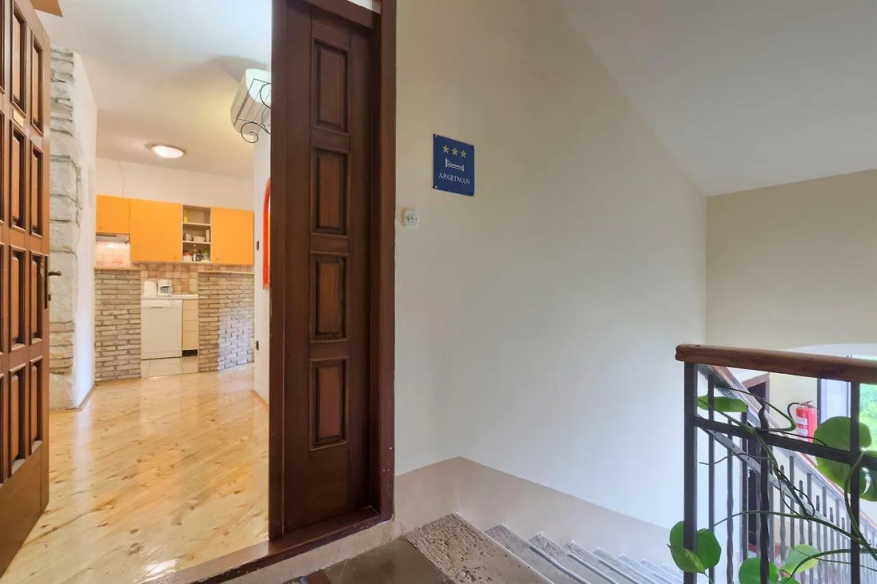 Apartament App With Arena Amphitheatre Arena Nearby Pula